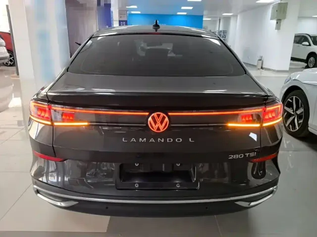 Volkswagen Lamando — Фото автомобиля 5