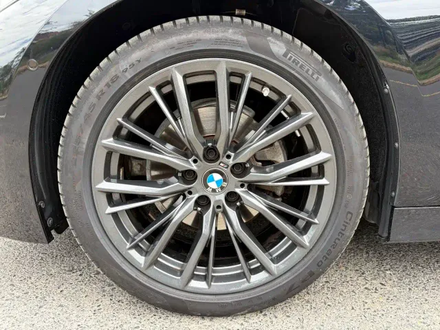 BMW 3 Series — Фото автомобиля 12