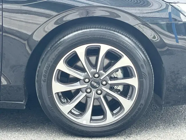 Lincoln Z — Фото автомобиля 18