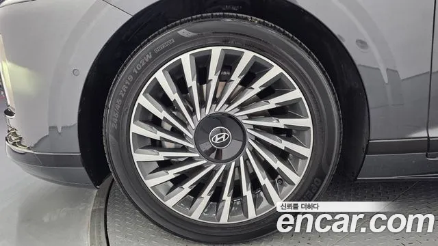 Hyundai Grandeur GN7 — Фото автомобиля 5