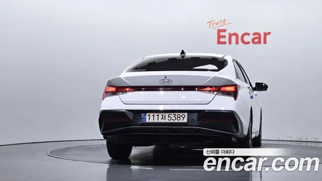 Hyundai AVANTE Modern — Фото автомобиля 4