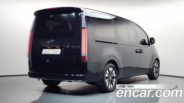 Hyundai Staria — Фото автомобиля 2