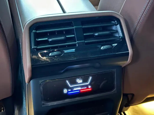 BMW 5 Series — Фото автомобиля 16