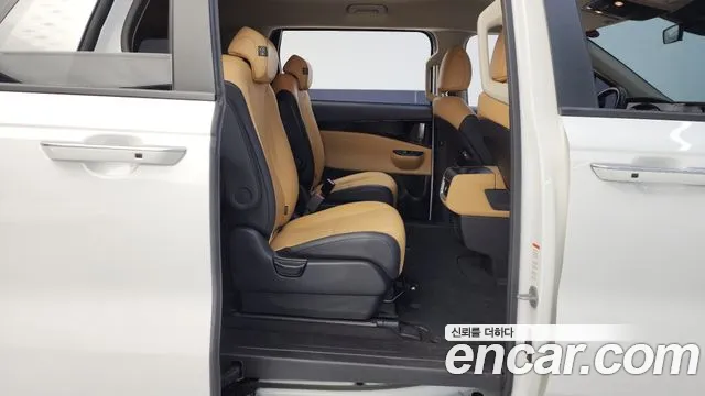 Kia Canival Carnival 4 поколение 9 мест Prestige — Фото автомобиля 12