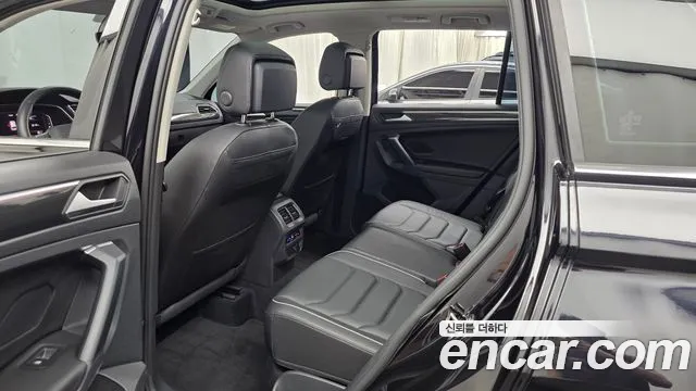 Volkswagen Tiguan Generation 2 — Фото автомобиля 26