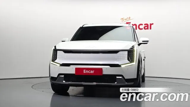 Kia EV9 — Фото автомобиля 3