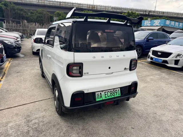 Geely Panda — Фото автомобиля 4