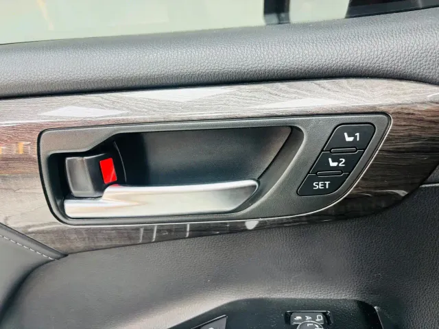 Toyota Highlander — Фото автомобиля 18