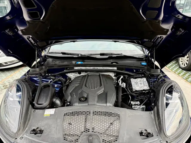 Porsche Macan — Фото автомобиля 30