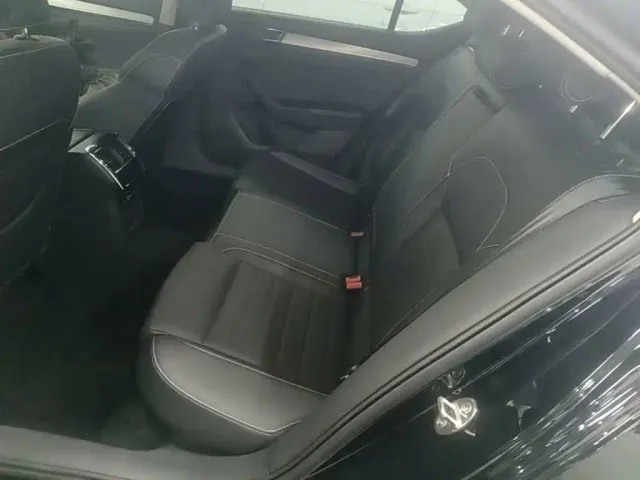 Skoda Superb — Фото автомобиля 16