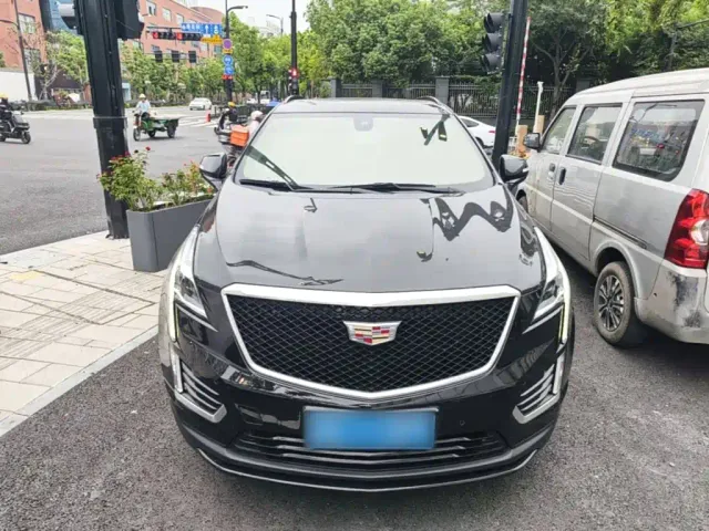 Cadillac XT5 — Фото автомобиля 2