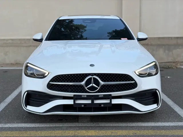 Mercedes-Benz C-Class — Фото автомобиля 2