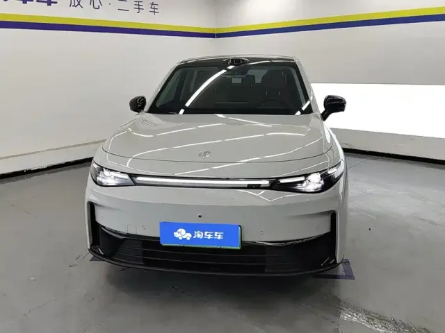 Leapmotor C10 — Фото автомобиля 2
