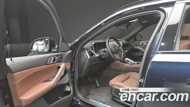 BMW X6 xDrive40i M Sport — Фото автомобиля 10