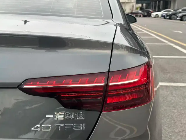Audi A4L — Фото автомобиля 18