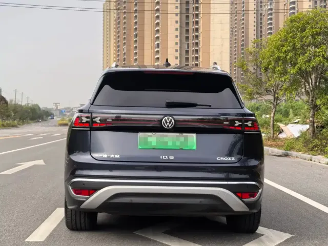 Volkswagen ID.6 CROZZ 2021 Long Range PRO Version — Фото автомобиля 5