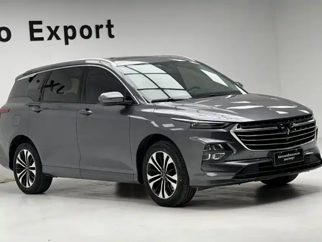 Wuling Victory — Фото автомобиля 3