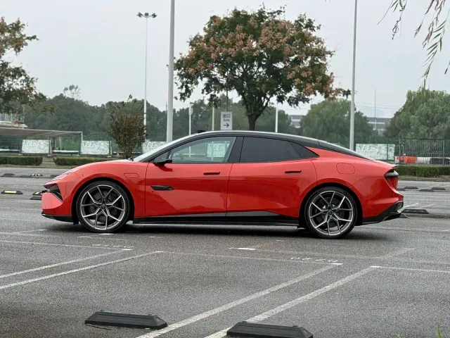 Lotus Emeya — Фото автомобиля 8
