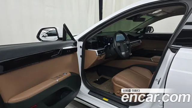 Hyundai Grandeur GN7 — Фото автомобиля 14
