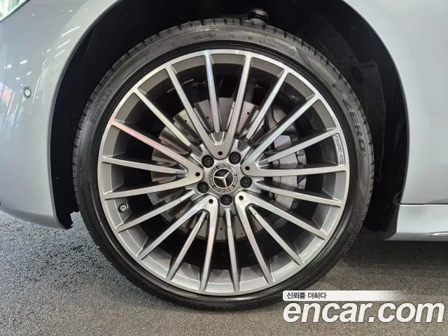 Mercedes-Benz S-Class — Фото автомобиля 5