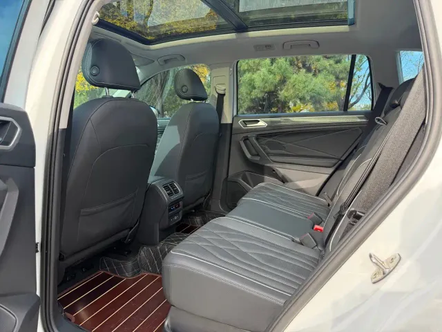 Volkswagen Tiguan L — Фото автомобиля 5