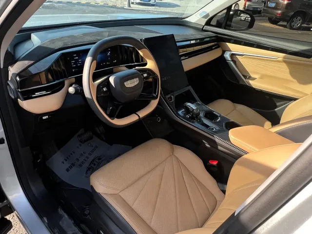 Geely Boyue L — Фото автомобиля 11