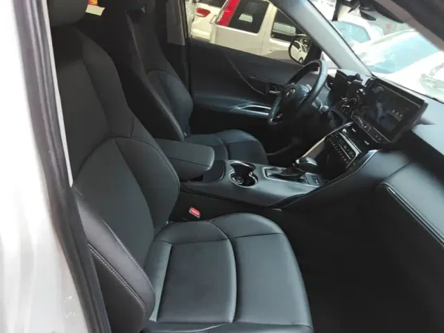 Toyota Venza — Фото автомобиля 24