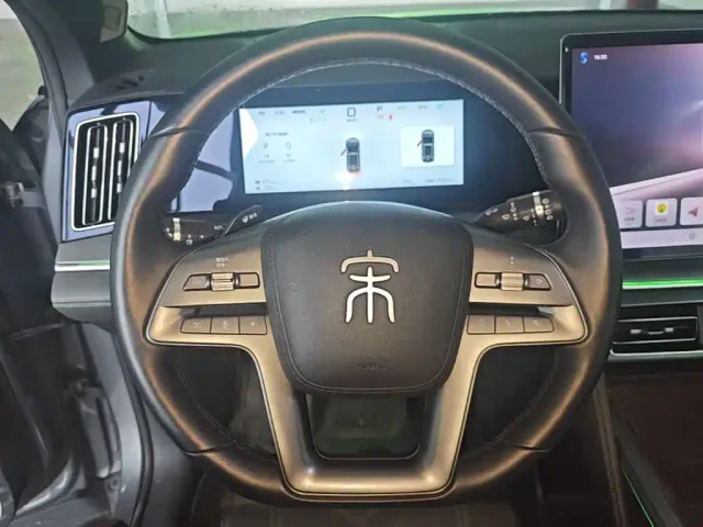 BYD Song L DM-i 2025 Smart Drive 160km Premium — Фото автомобиля 10