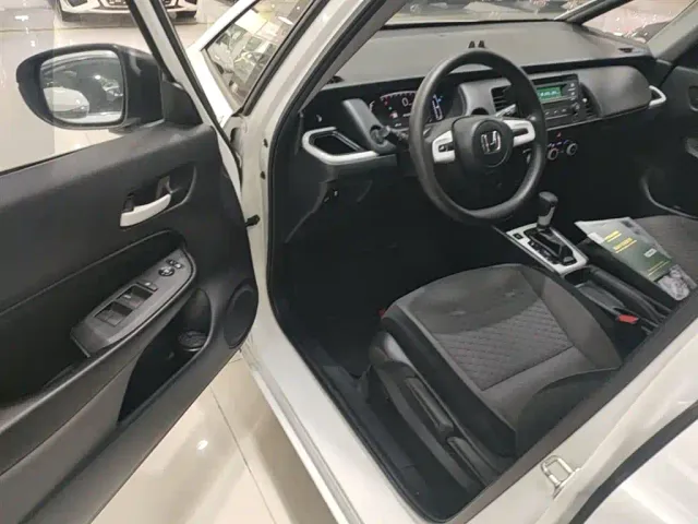 Honda Fit — Фото автомобиля 15