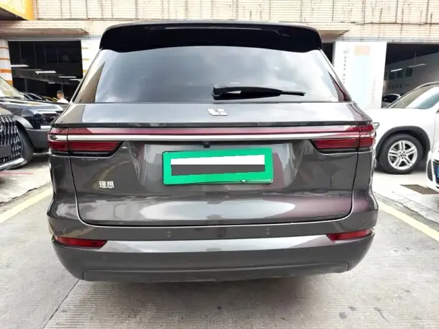 Li Auto ONE — Фото автомобиля 9