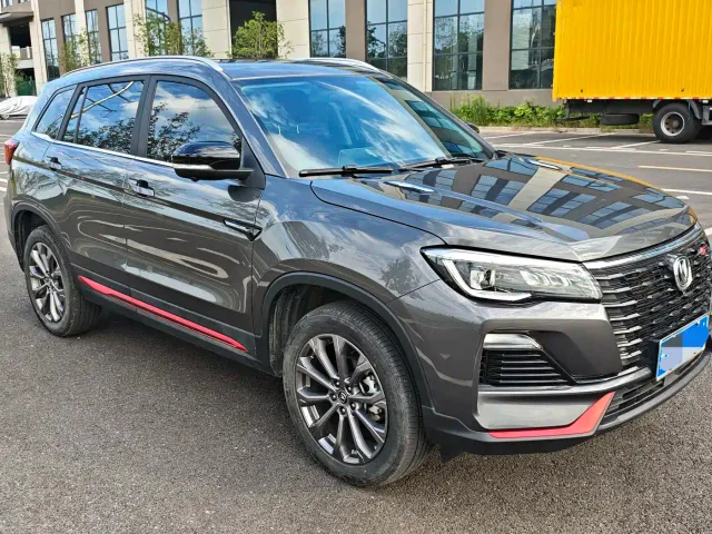 Changan CS75 — Фото автомобиля 3