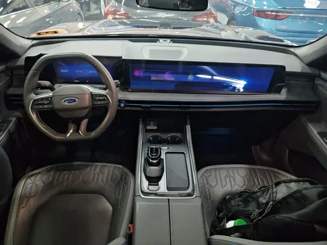 Ford Edge — Фото автомобиля 9