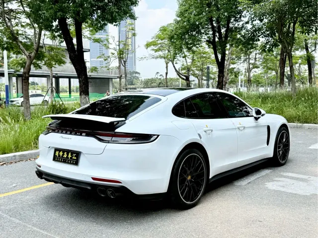 Porsche Panamera — Фото автомобиля 6