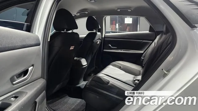 Hyundai Avante CN7 — Фото автомобиля 16