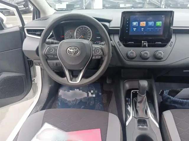 Toyota Corolla — Фото автомобиля 10