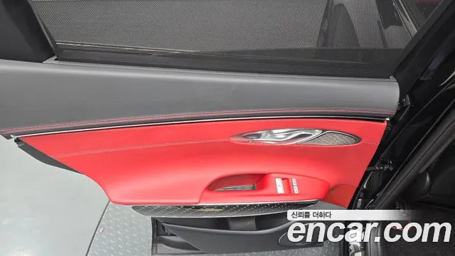 Genesis GV70 — Фото автомобиля 14