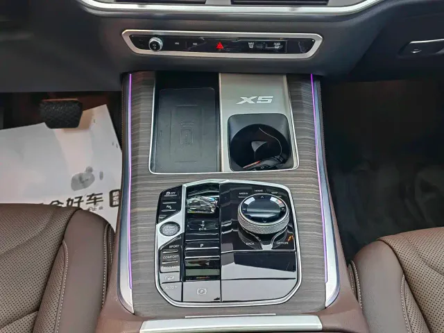 BMW X5 — Фото автомобиля 9
