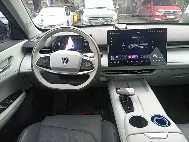 Changan UNI-Z — Фото автомобиля 10