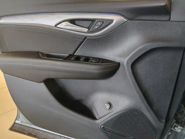 Buick Envision S — Фото автомобиля 18