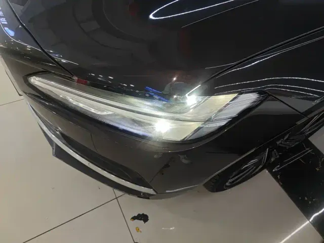 Volvo S90 — Фото автомобиля 22