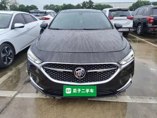 Buick LaCrosse — Фото автомобиля 2