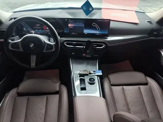 BMW 3 Series — Фото автомобиля 9