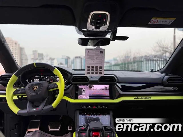 Lamborghini Urus — Фото автомобиля 7