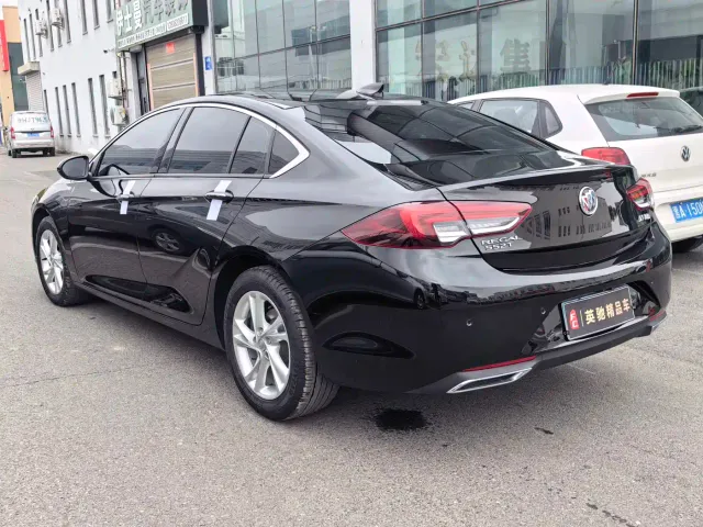 Buick Regal — Фото автомобиля 6