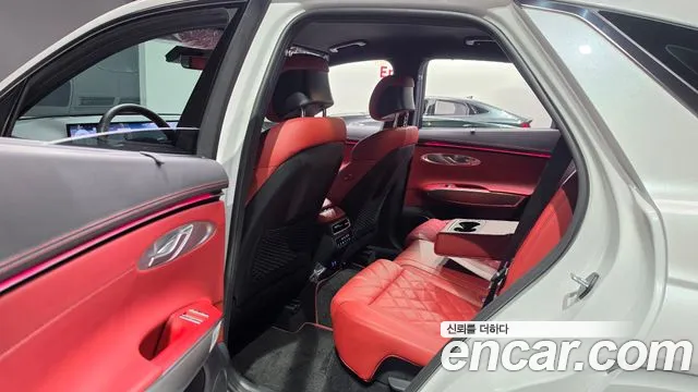 Genesis GV70 2.5T Бензин 2WD — Фото автомобиля 11