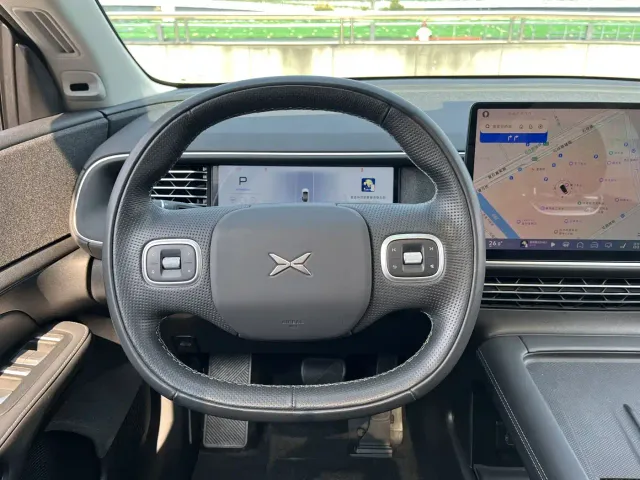 Xpeng G6 — Фото автомобиля 11