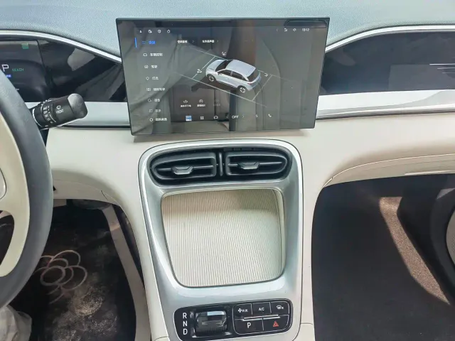 Geely Starry Wish — Фото автомобиля 10