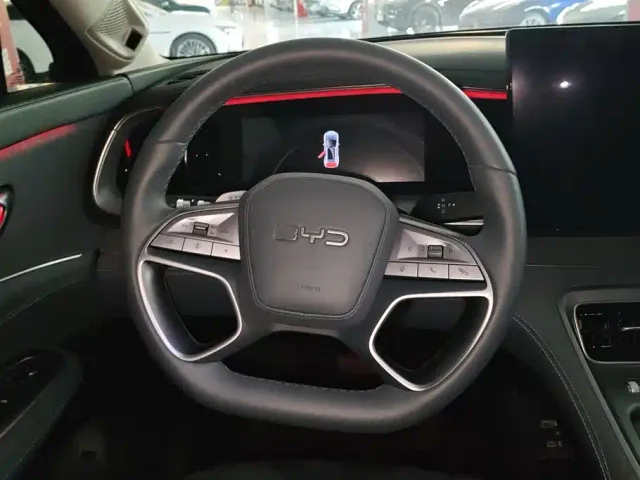 BYD Hai Shi 07 DM-i — Фото автомобиля 15