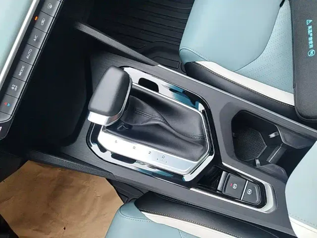 Geely Emgrand S — Фото автомобиля 13
