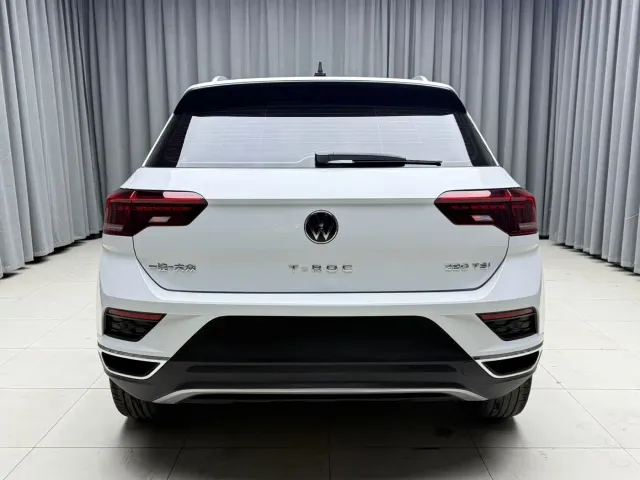 Volkswagen T-Roc — Фото автомобиля 6